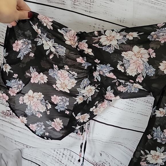 Band of Gypsies Black Floral Bell Sleeve Sheer Duster Kimono Cardigan Size Large - Picture 4 of 6